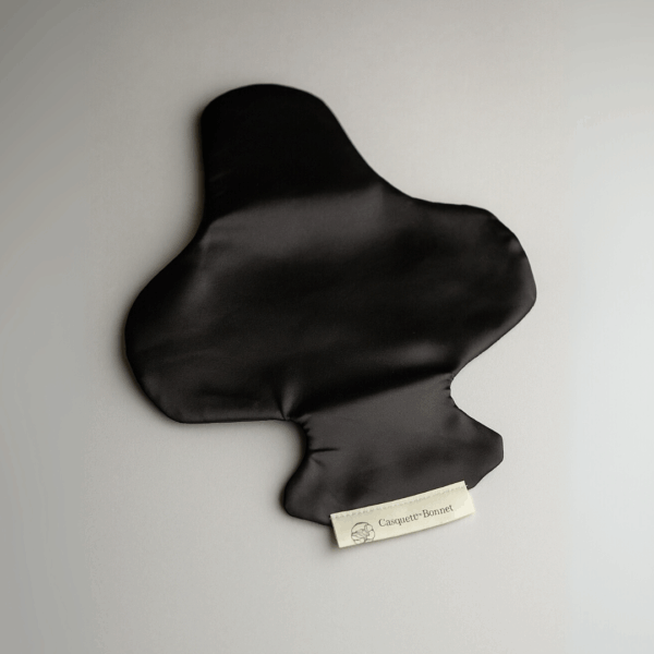 Satin helmet liner in black color